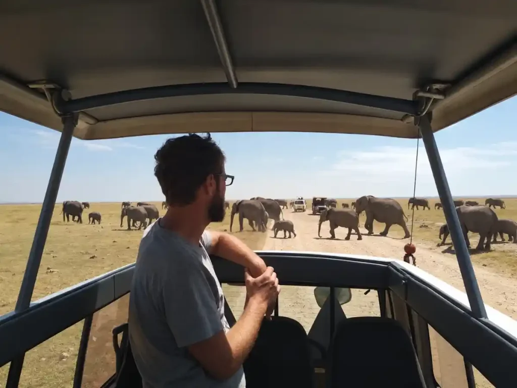 Safari contratado con agencia local en Kenia